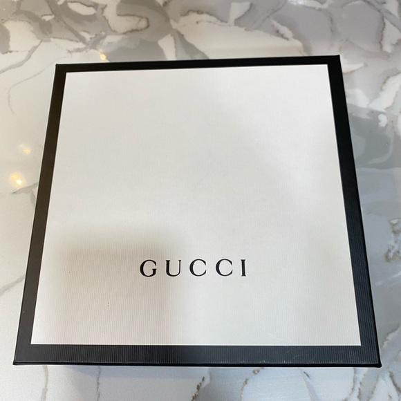 **SOLD**Baby Gucci Gift Set - Picture 3 of 12